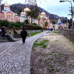 Фото №7 - По каменной дороге к Новоафонскому монастырю в Абхазии
