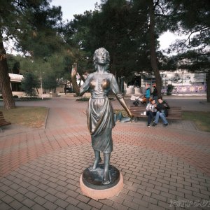 Фото №3 - Скульптура «Ассоль» в Геленджике