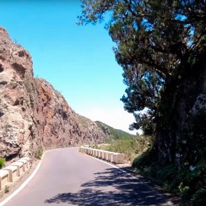 Видео 4K - Поездка в горах Анага на Тенерифе