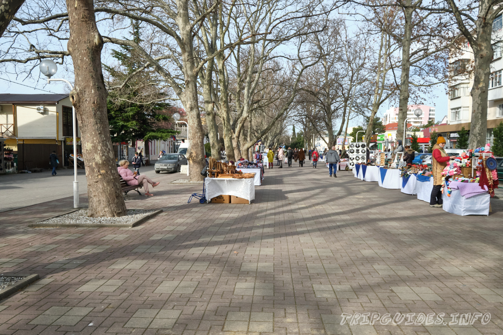 Фото - Ярмарка на улице Островского в Геленджике