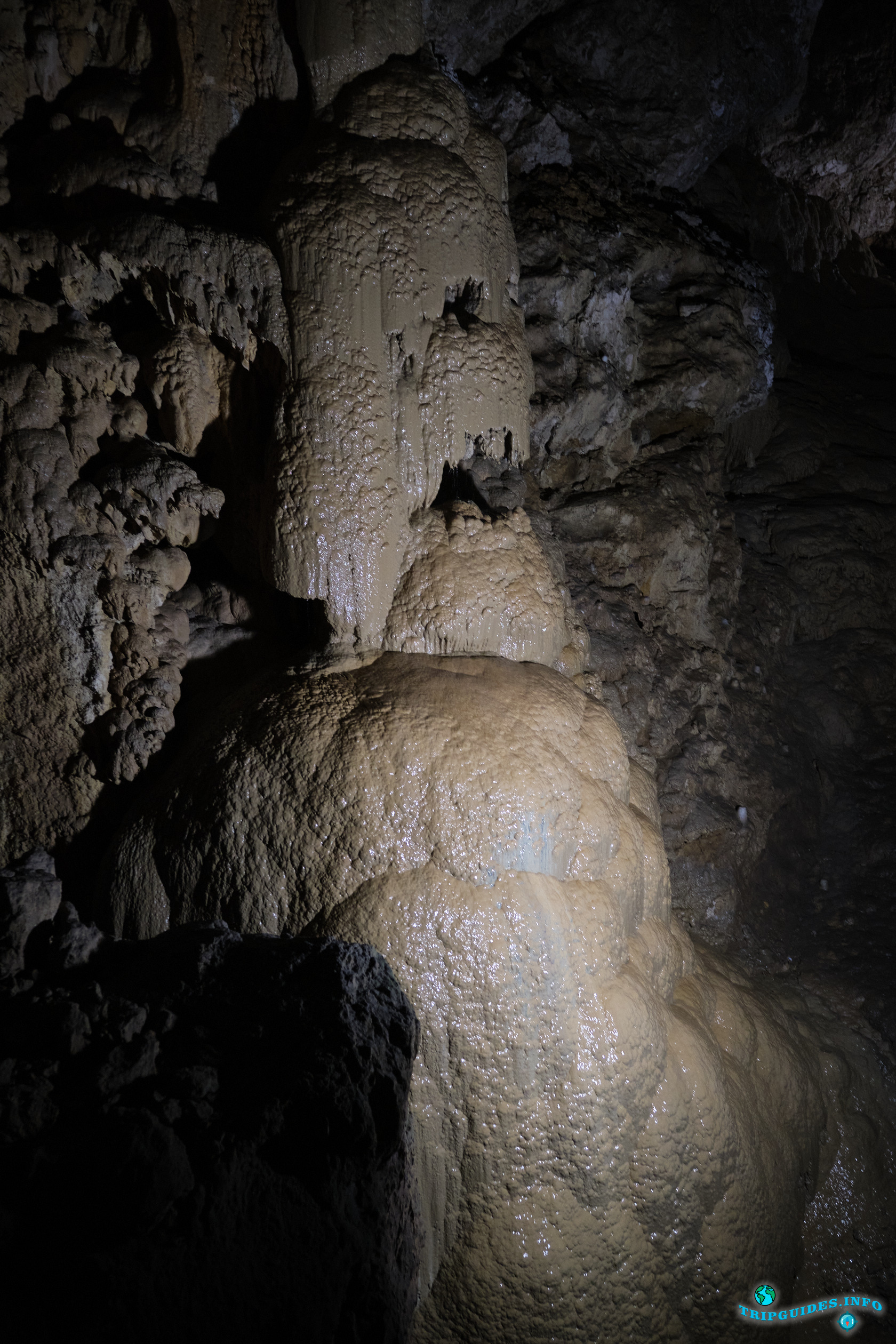Фото №11 - Сталагмит в Новоафонской пещере в Абхазии
