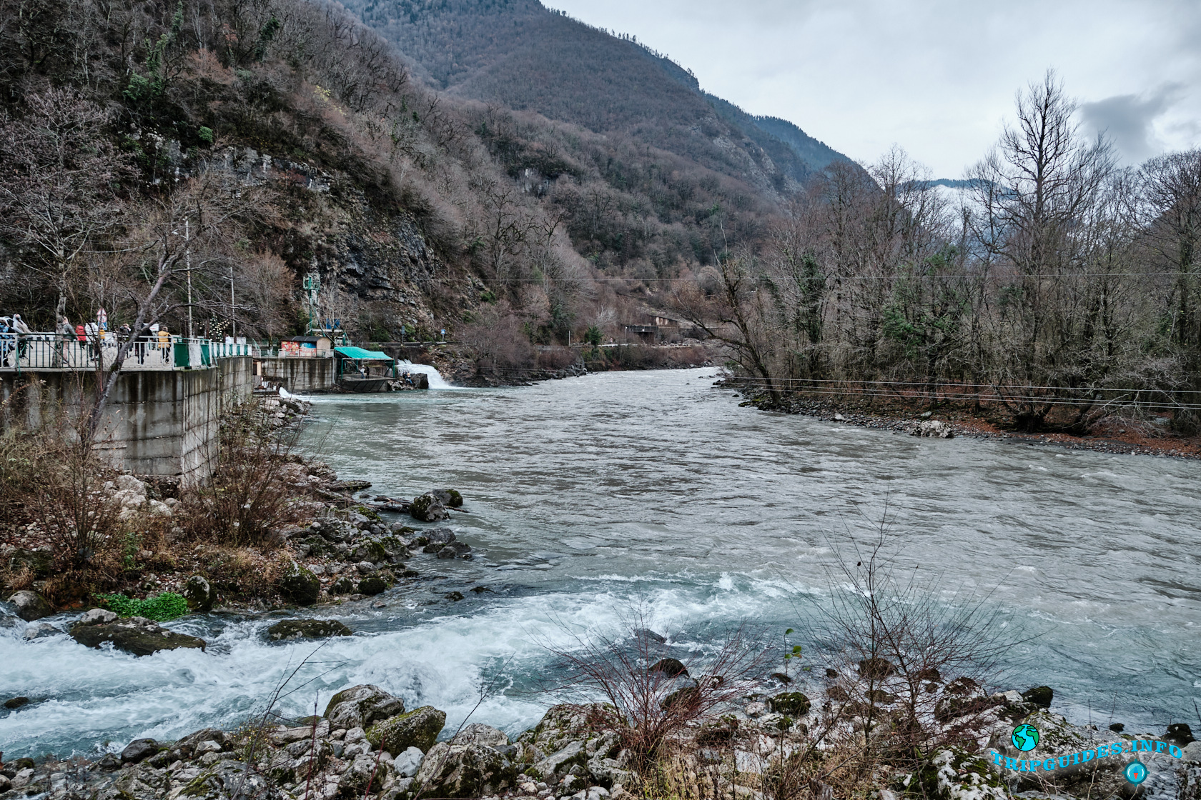 Фото №2 - Горная река Бзыбь возле Голубого озера в Абхазии