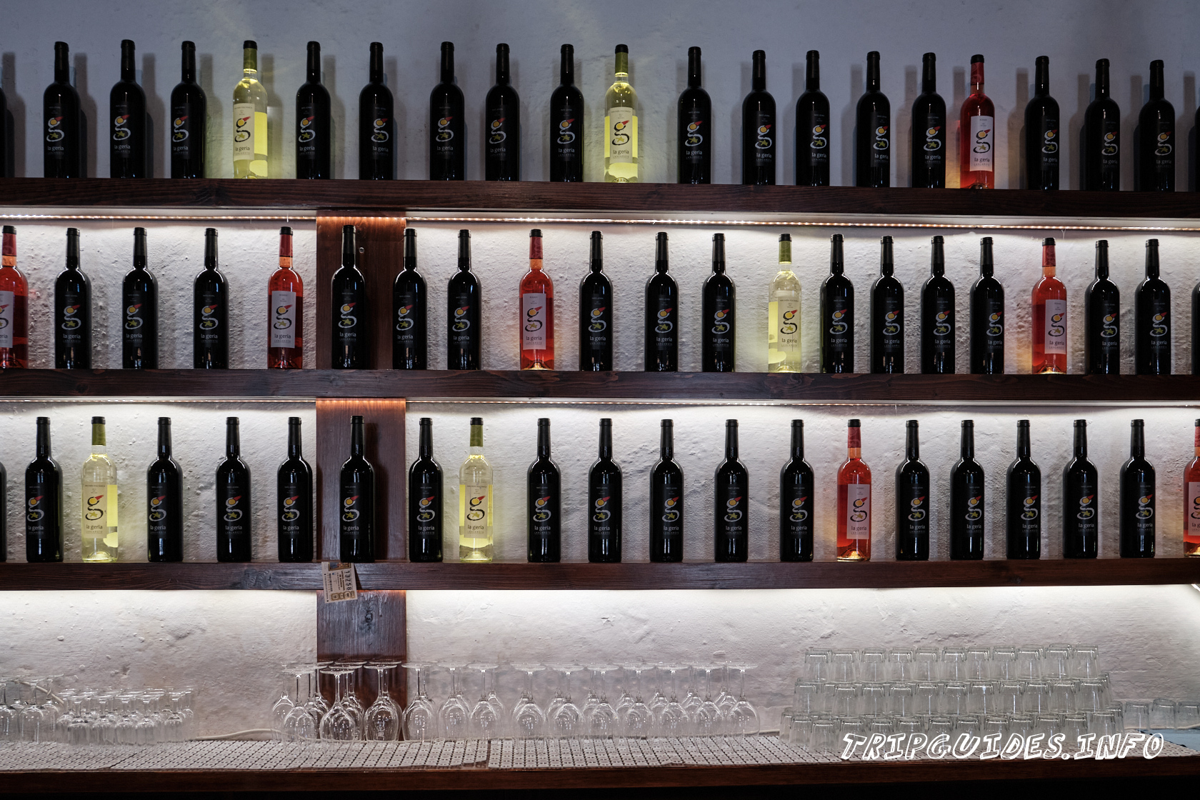 Фото - Продажа и дегустация вин в Ла Херия