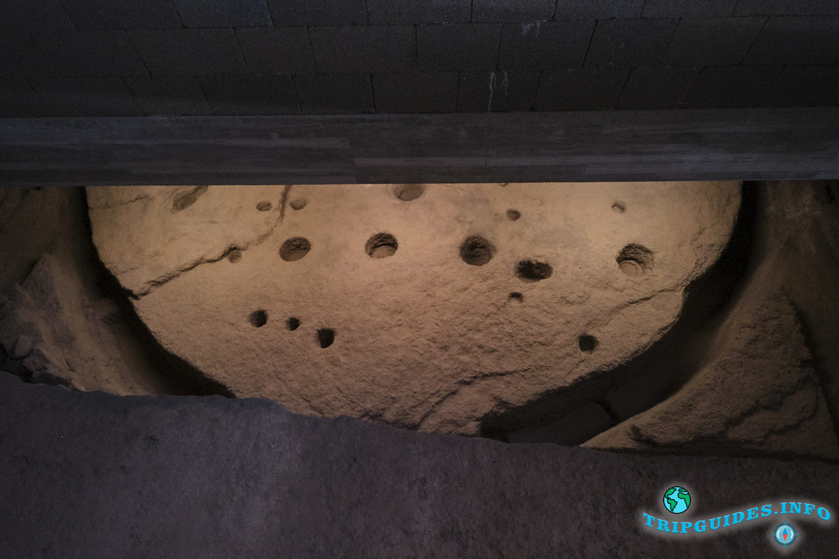 Пещера Куэва-Пинтада в Гальдар и археологический музей на Гран-Канария, Канарские острова, Испания