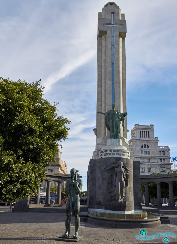 Памятник Павшим за Испанию на Площади Испании в Санта-Крус-де-Тенерифе, Канарские острова