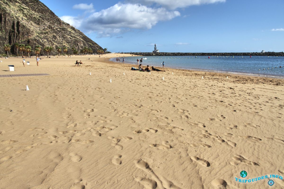 Пляж Лас Тереситас в Сан-Андрес Санта-Крус-де-Тенерифе, Канарские острова, Испания