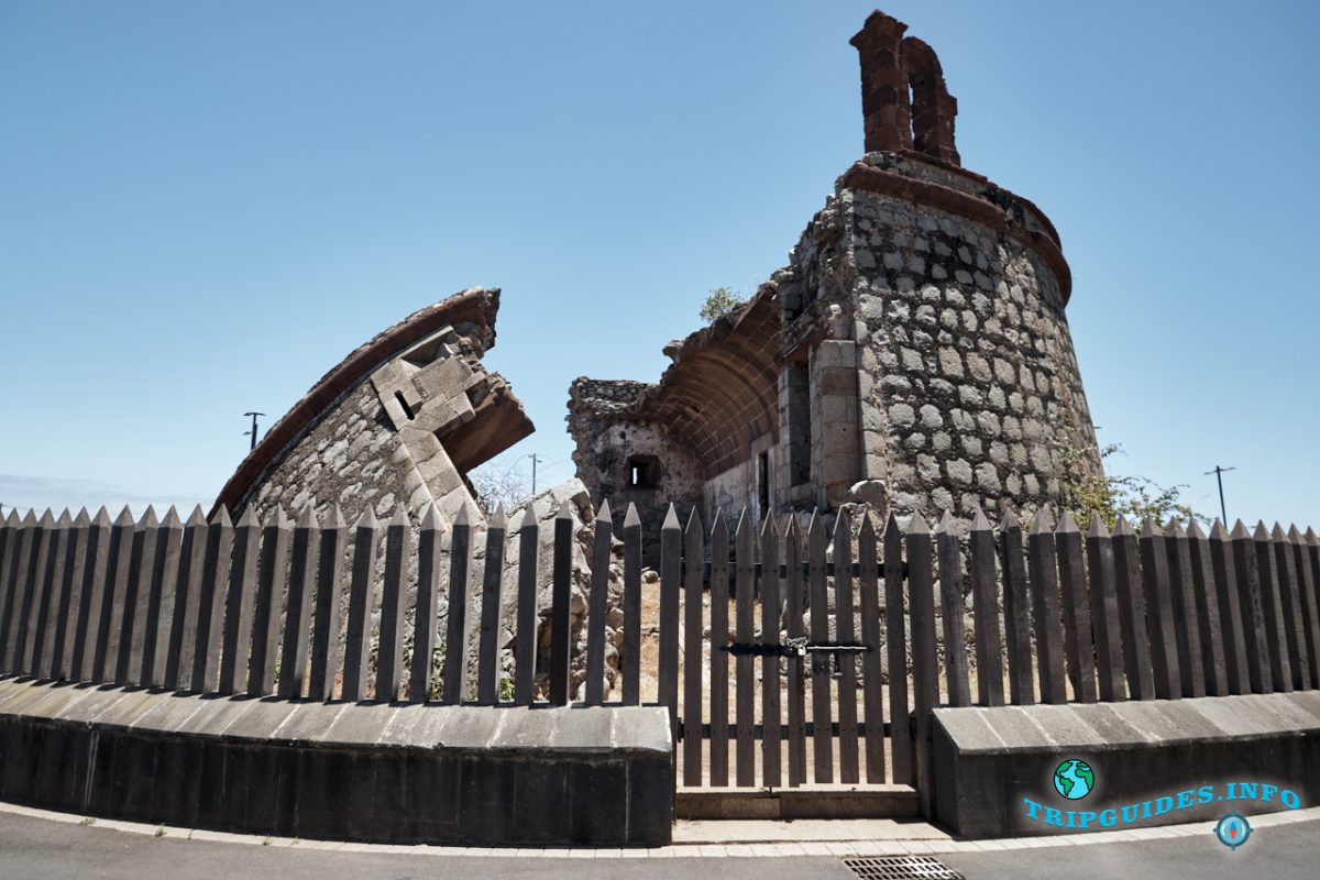 Башня, крепость - Castillo de San Andres на Тенерифе, Канарские острова, ИспанияБашня, крепость - Castillo de San Andres на Тенерифе, Канарские острова, Испания