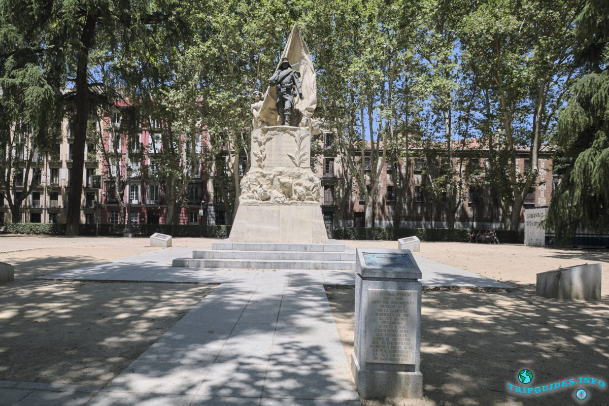 Памятник Cabo Noval - Восточная площадь в Мадриде, Испания - Plaza de Oriente