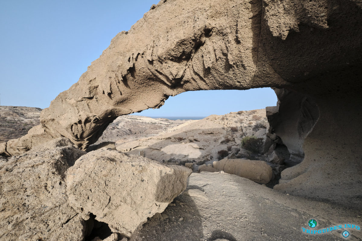Природная арка в Тахао на Тенерифе, Канарские острова, Испания