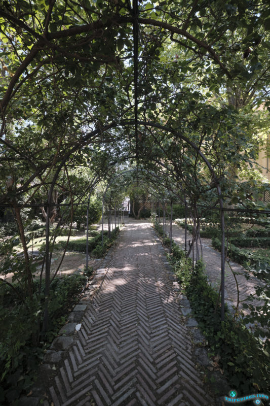 Сад принца Англона - Соломенная площадь в Мадриде, Испания - El Jardín del Príncipe de Anglona