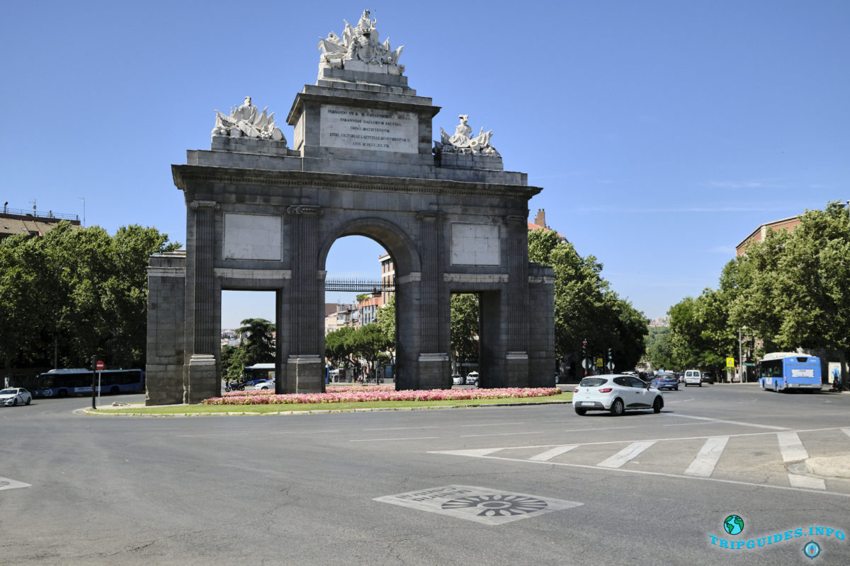 Ворота Толедо в Мадриде, Испания - Puerta de Toledo