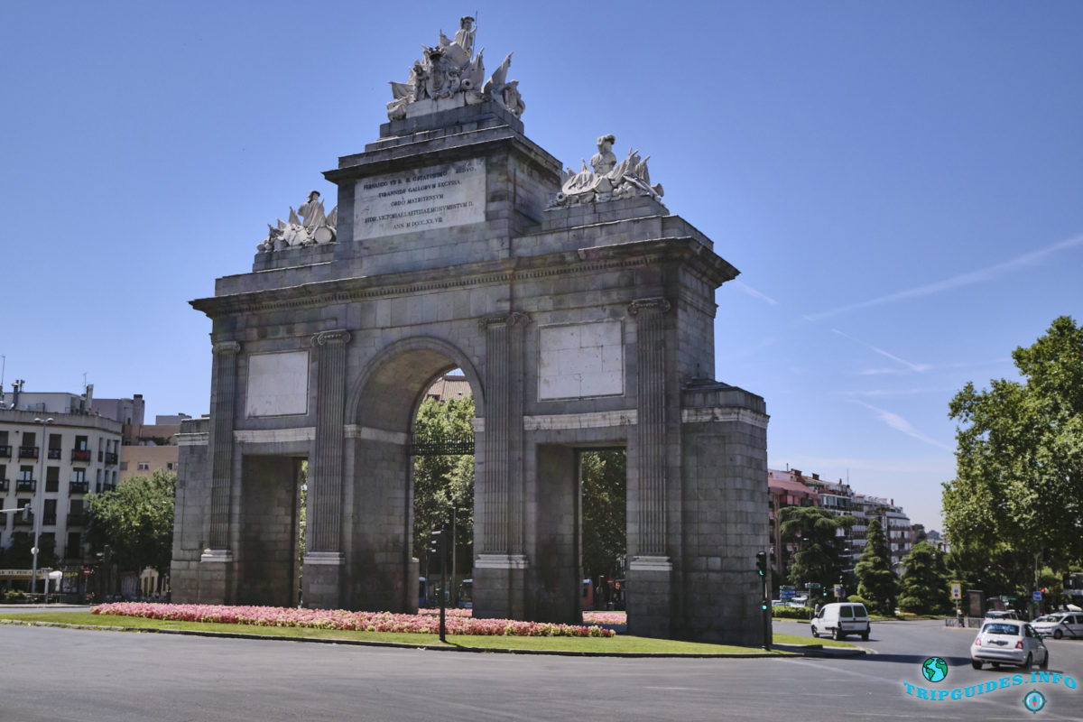 Ворота Толедо в Мадриде, Испания - Puerta de Toledo