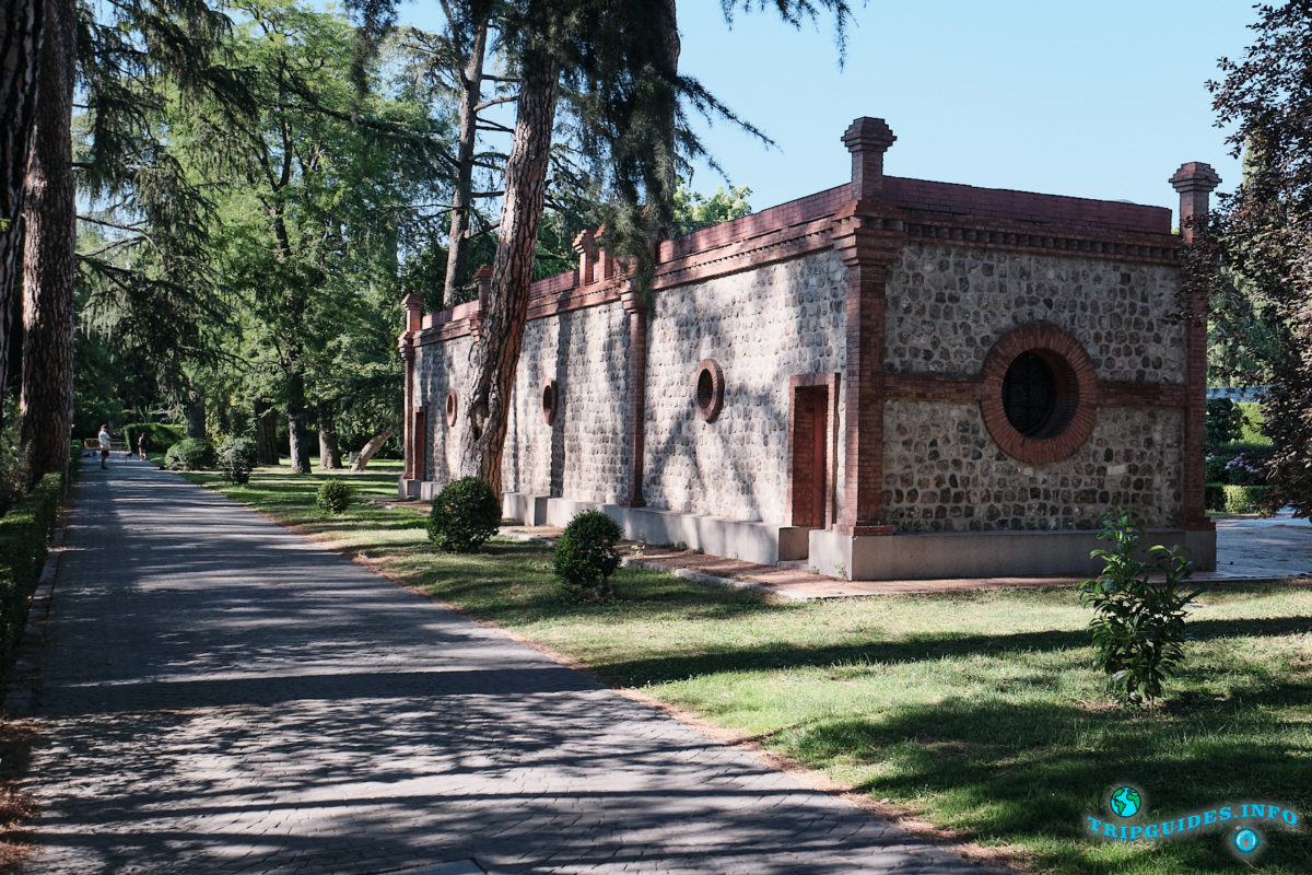 Сады Сесилио Родригес - Парк Буэн-Ретиро в Мадриде - Испания (Parque del Buen Retiro)