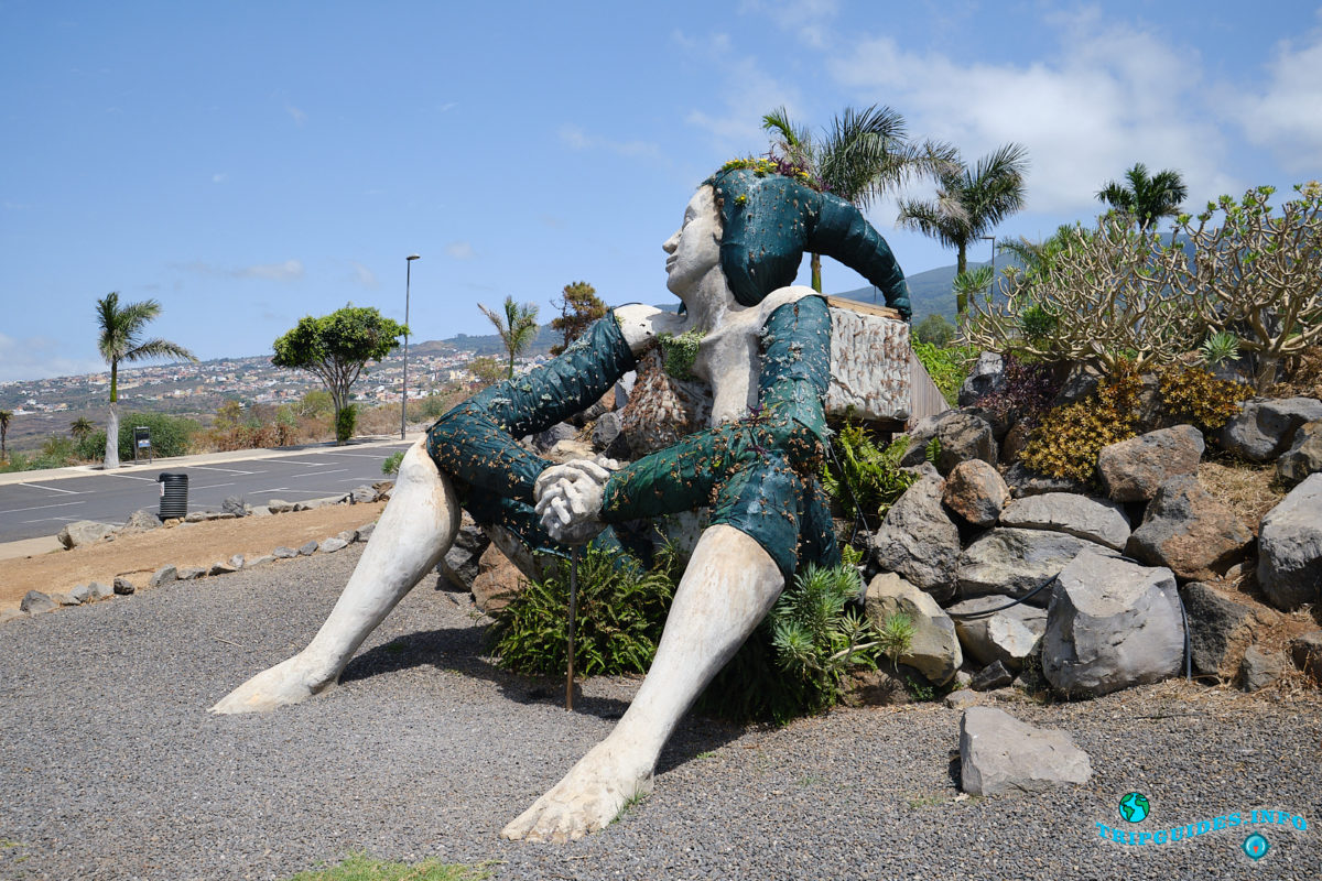 Ла-Гиганта или «Каменная Мать» в Санта-Урсула на Тенерифе - Канарские острова, Испания