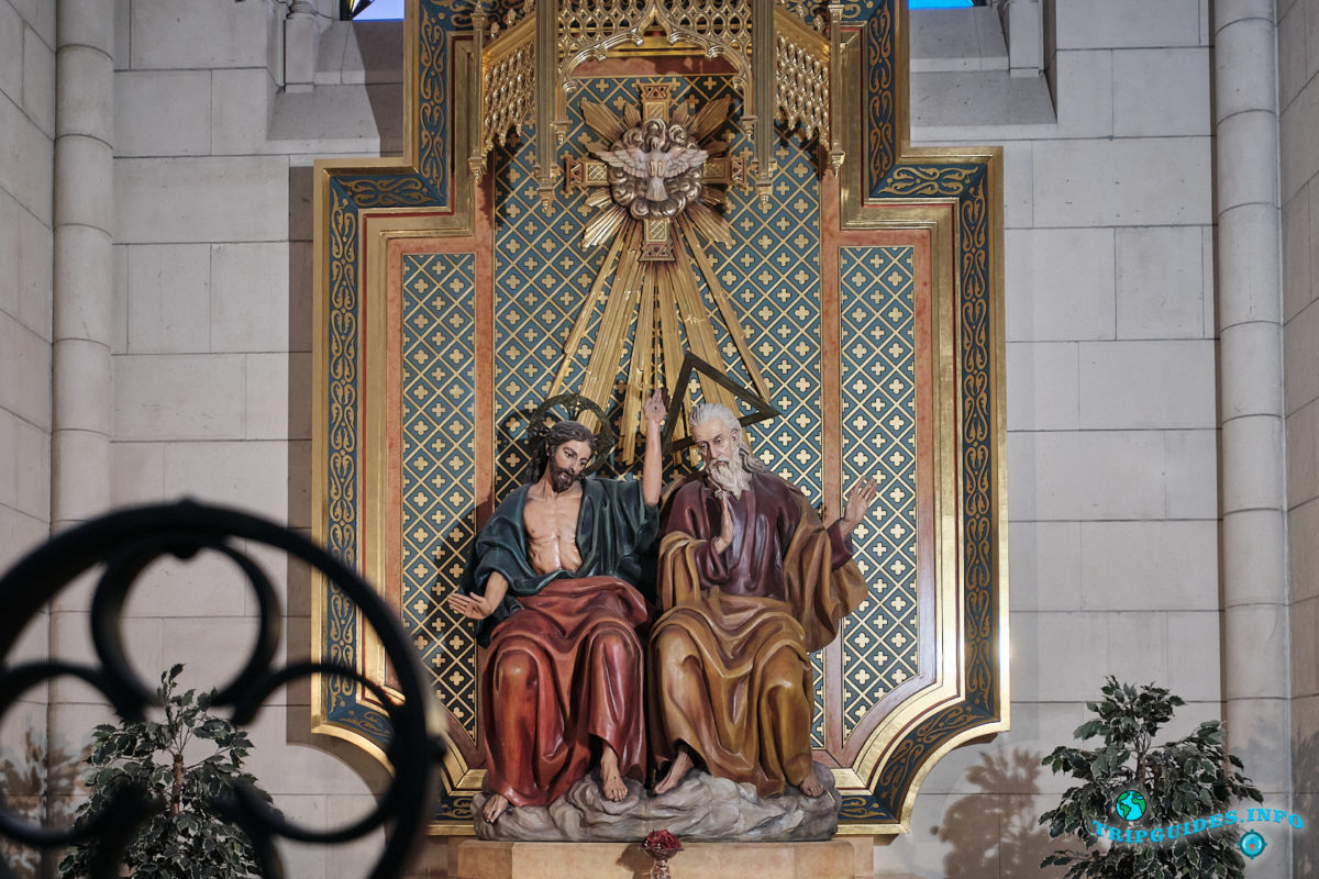 Собор Альмудена в Мадриде - столица Испании (Catedral de Santa María la Real de la Almudena)