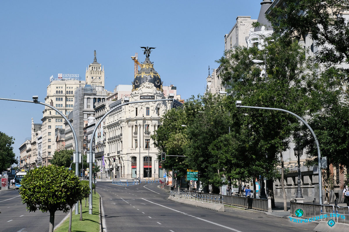 Улица Алькала (Calle de Alcalá) в Мадриде - столица Испании