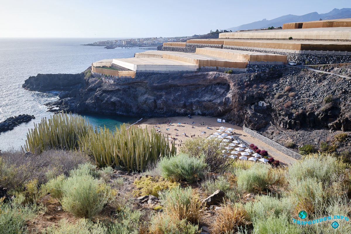 Вид со смотровой площадки Эль-Мирадор на Тенерифе (Канарские острова, Испания)