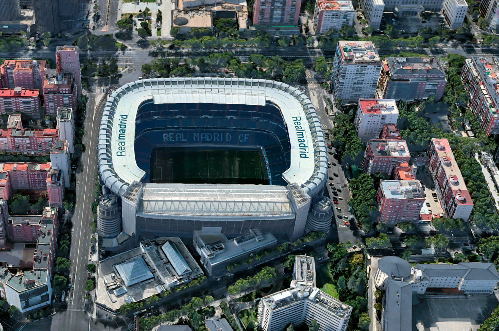 Форма стадиона имеет форму. Сантьяго Бернабеу стадион. Стадион Сантьяго Бернабеу Мадрид. Достопримечательности Испании Сантьяго Бернабеу. Стадион Реал Мадрид.