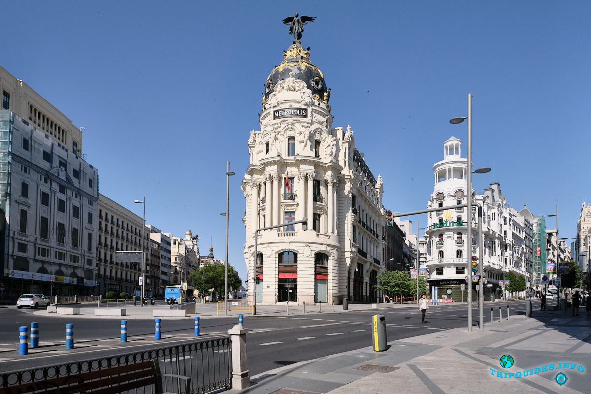 Здание "Метрополис" в Мадриде - столица Испании - Edificio Metrópolis