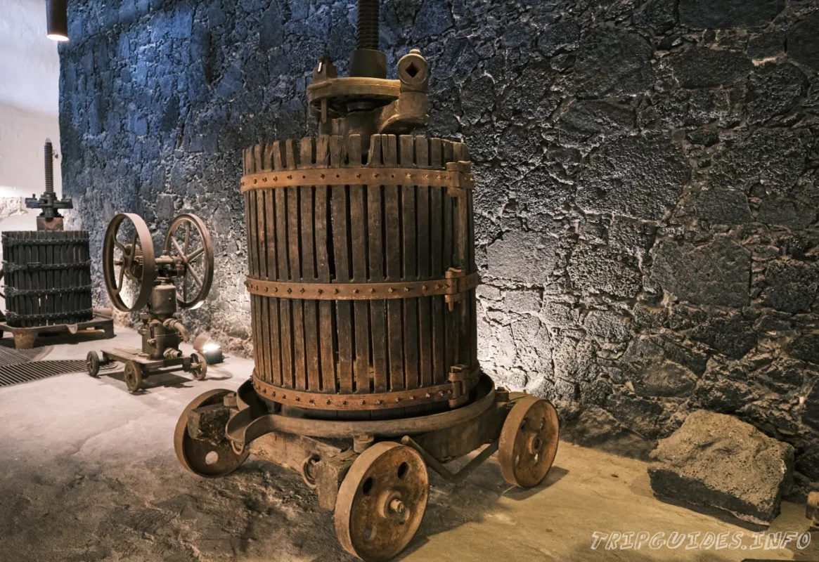 Эль-Грифо - винодельня на Лансароте - музей