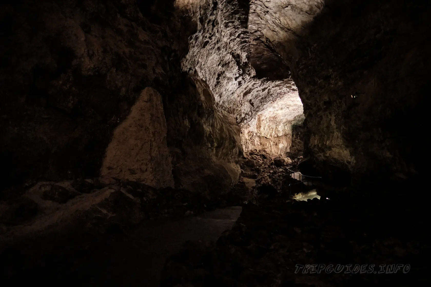 Пещера Куэва-де-Лос-Вердес на Лансароте