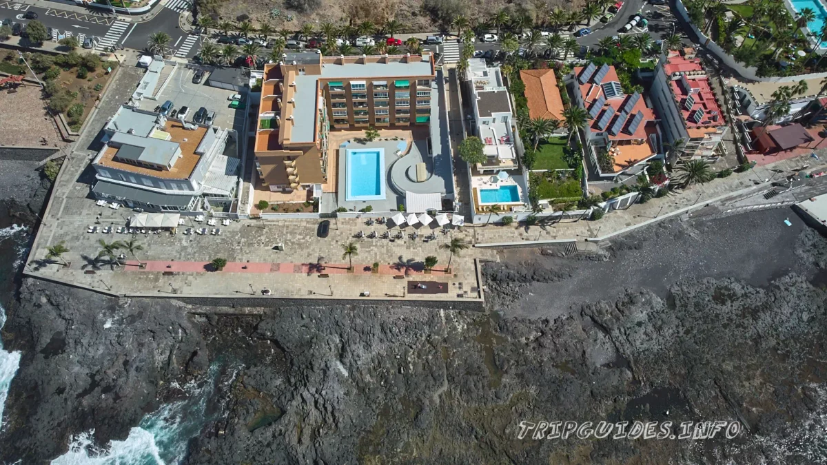 Вид с высоты (съемка с дрона) на Пунта-дель-Идальго - Тенерифе