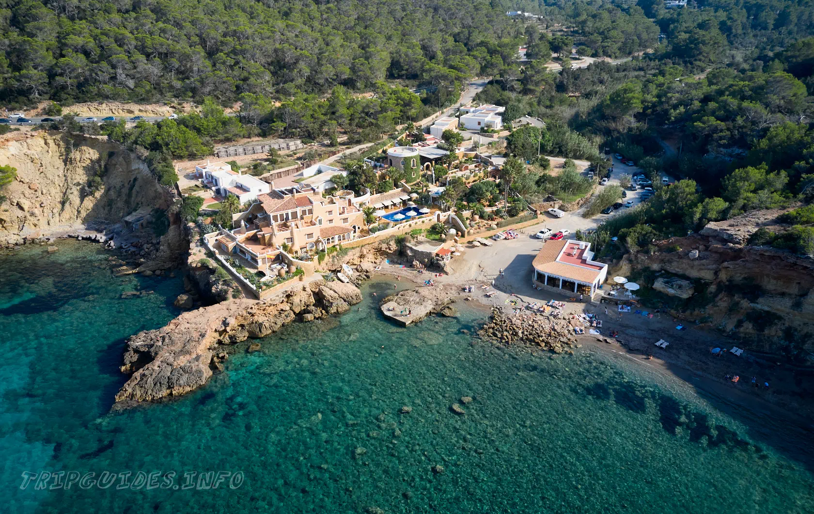 Кала-Ксаррака (Cala Xarraca) - пляж, бухта на острове Ибица (Ивиса)