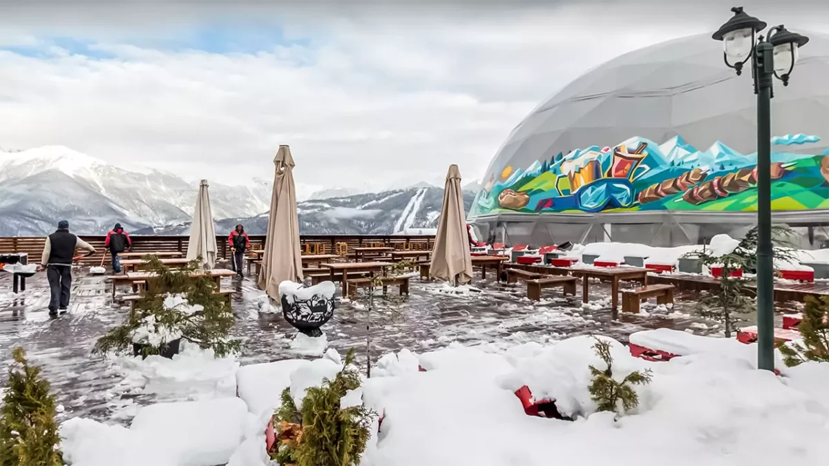 Смотровая площадка c террасы паба-ресторана Après Ski - 960 - Красная поляна (Сочи)