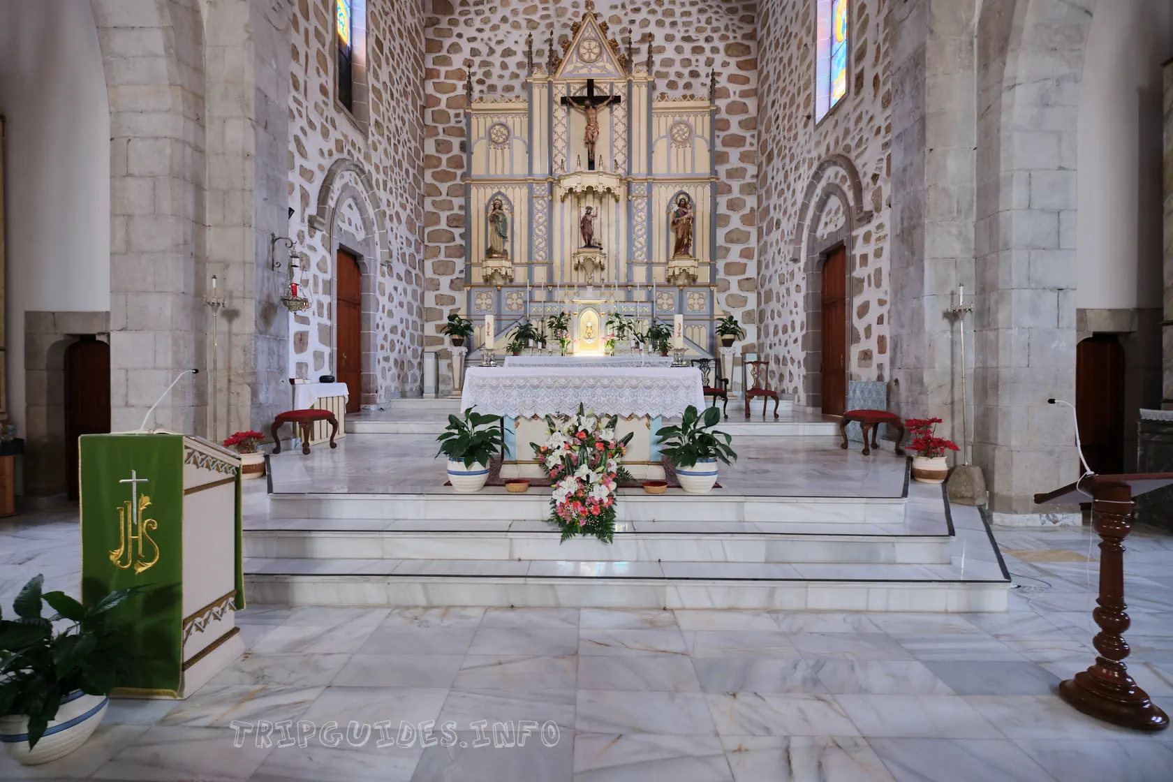 Церковь Parroquia de San Juan Bautista в Вальеэрмосо (Ла-Гомера)
