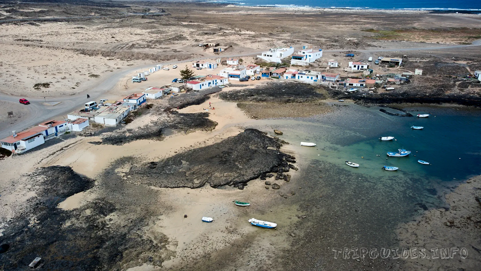 Toyda yashirin kamera Semiz keksa ayollarning mushuklari