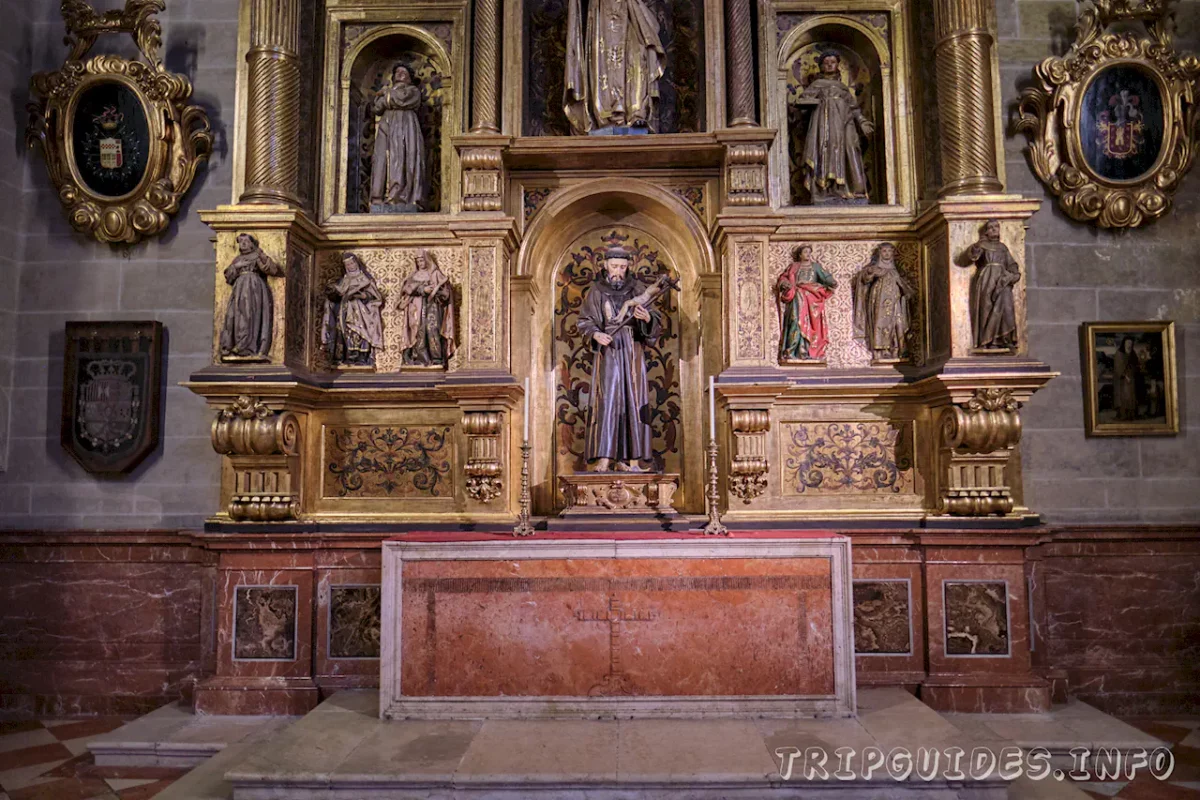 Малагский Собор (Catedral de Málaga) в городе Малага - Испания