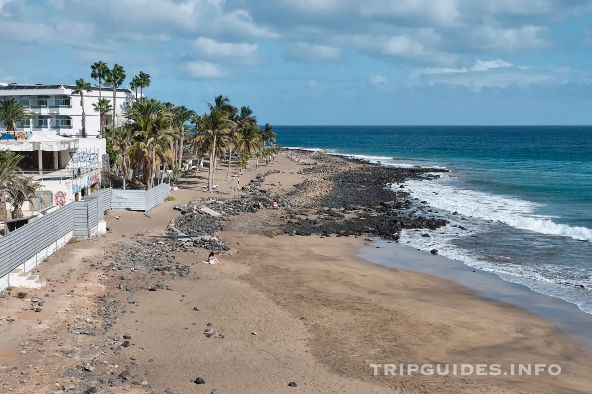 Смотровая площадка Плайя-Гранде (Mirador Playa Grande) в Пуэрто-дель-Кармен на Лансароте