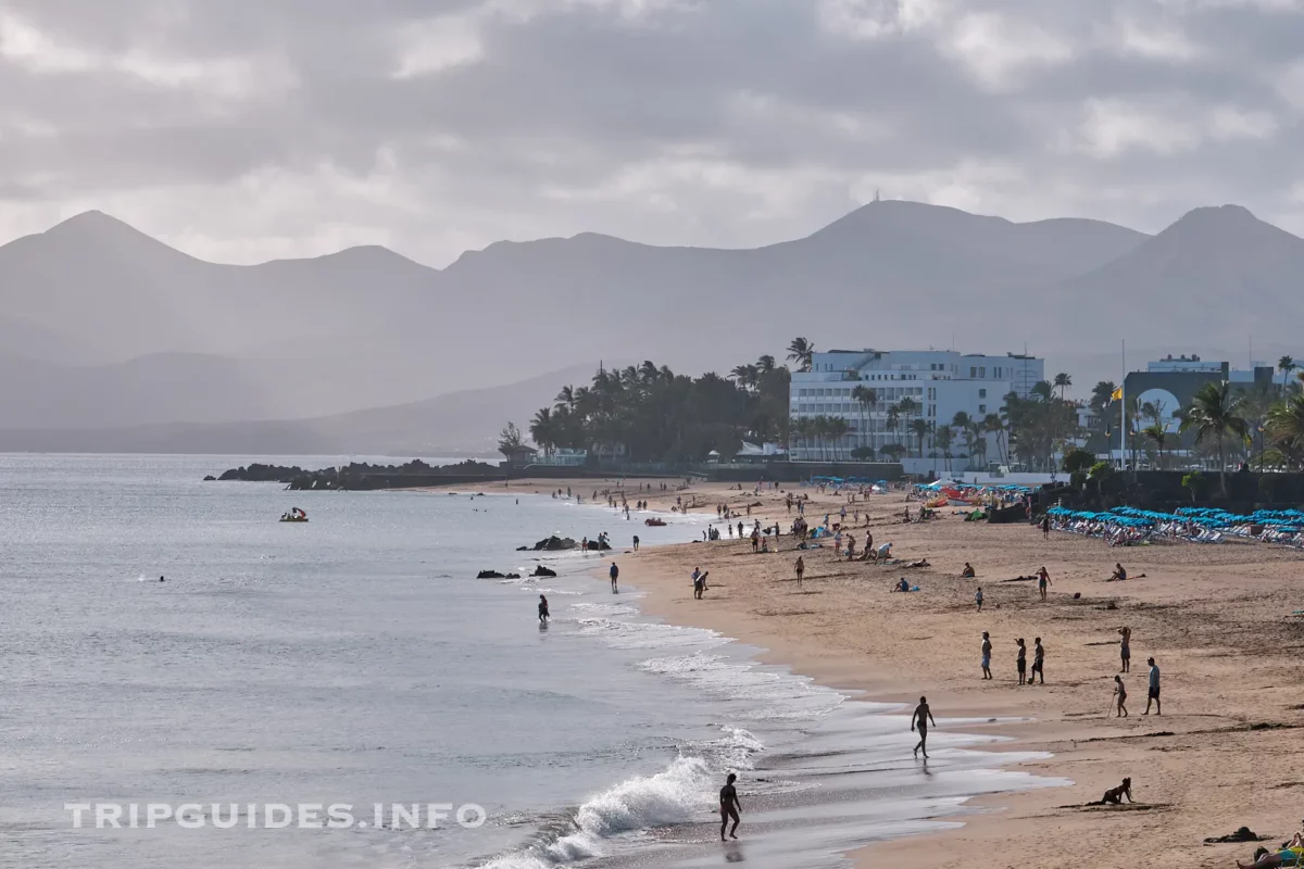 Плайя Гранде (Playa Grande) - пляж в Пуэрто-дель-Кармен на Лансароте