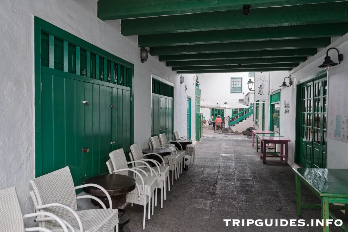 Plaza Pueblo Marinero - Costa Teguise - Lanzarote