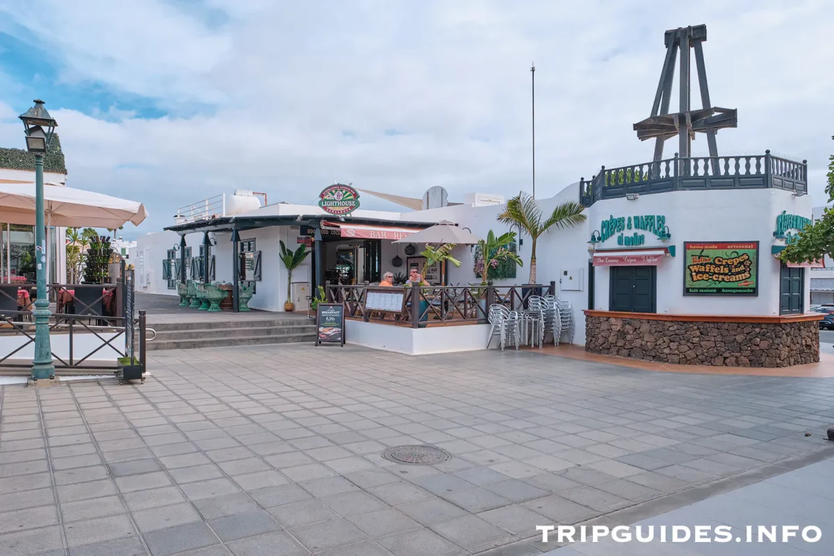 Plaza Pueblo Marinero - Costa Teguise - Lanzarote