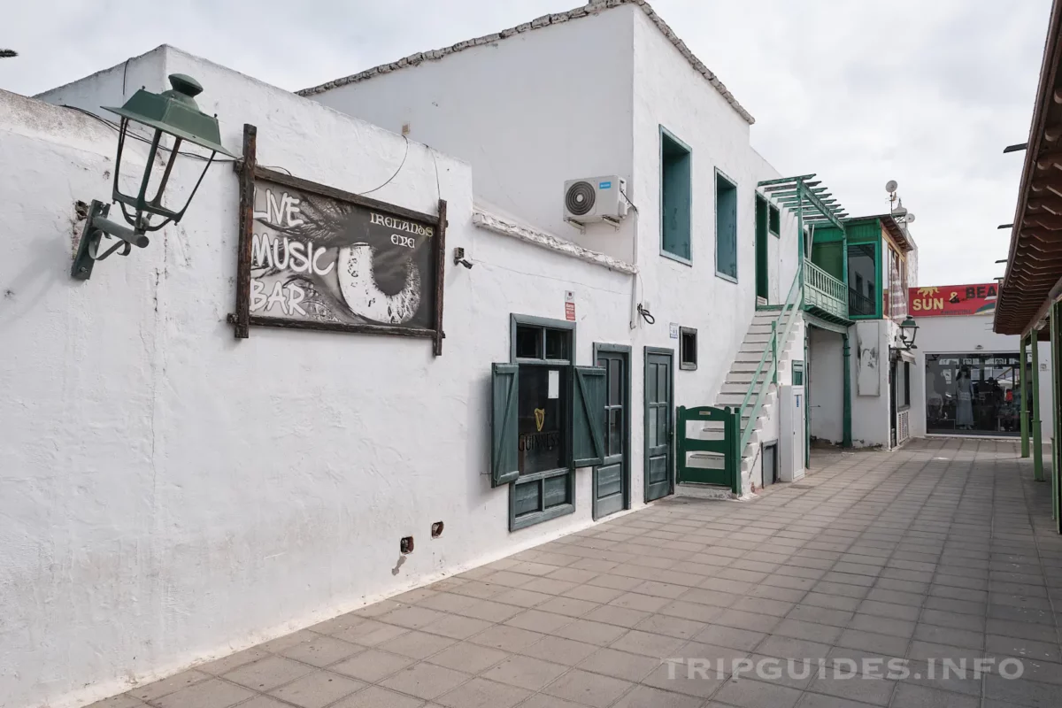 Plaza Pueblo Marinero - Costa Teguise - Lanzarote