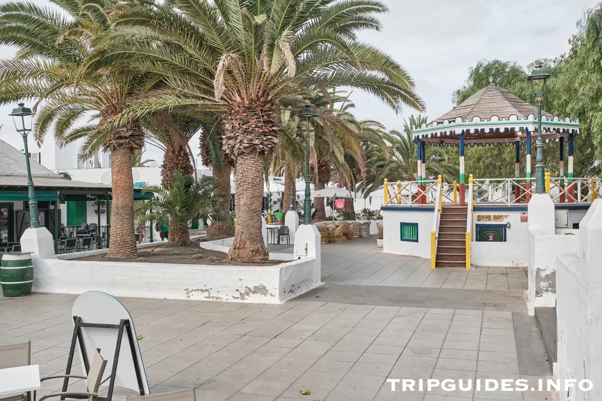 Plaza Pueblo Marinero - Costa Teguise - Lanzarote