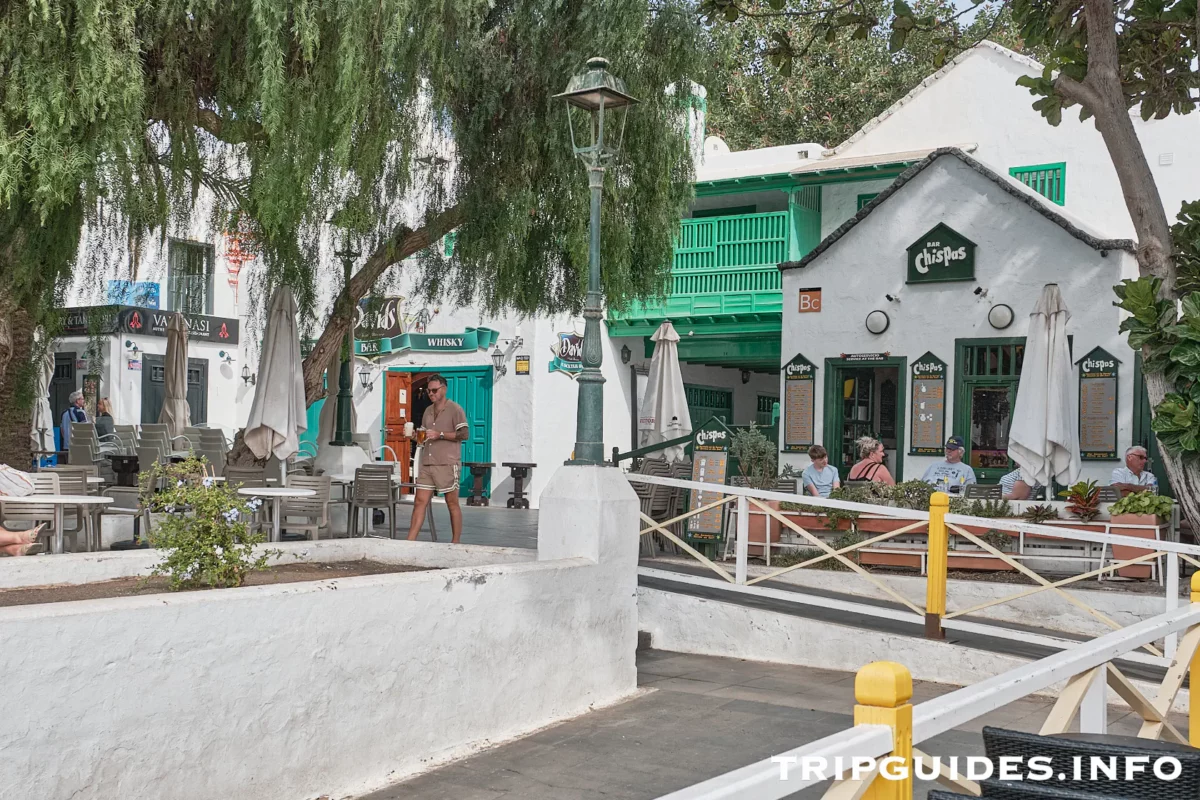 Plaza Pueblo Marinero - Costa Teguise - Lanzarote