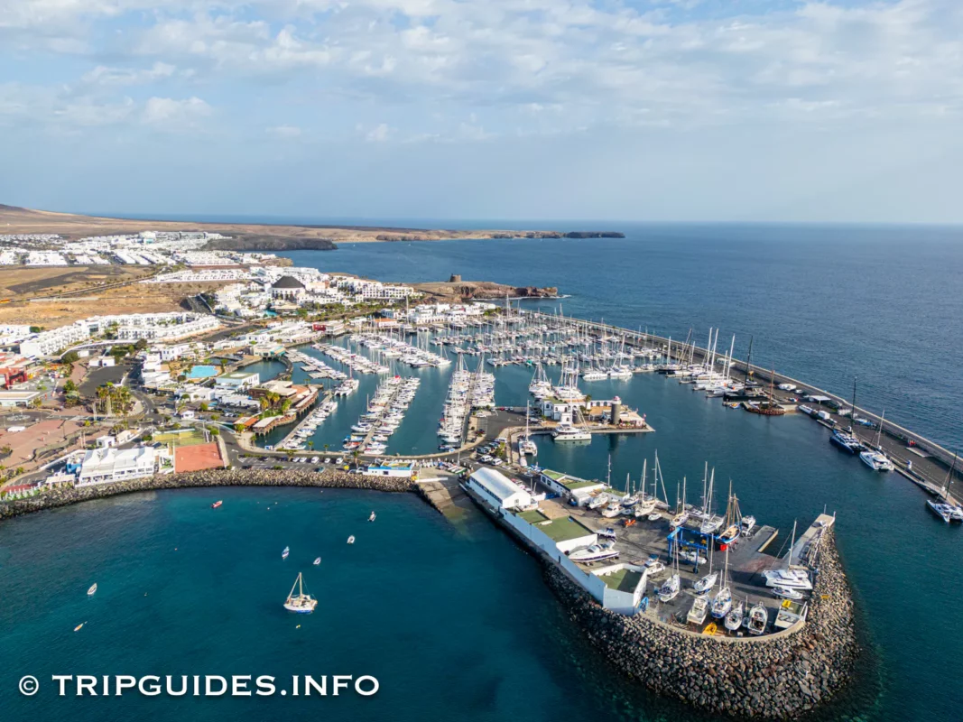 Марина Рубикон (Marina Rubicón) - спортивный порт в Playa Blanca - Lanzarote