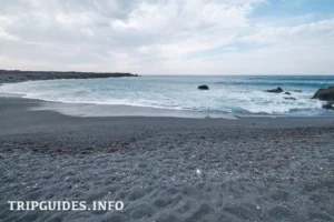 Пляж Монтанья-Бермеха (Playa de Montaña Bermeja) на Лансароте (Lanzarote)