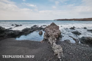 Пляж Монтанья-Бермеха (Playa de Montaña Bermeja) на Лансароте (Lanzarote)