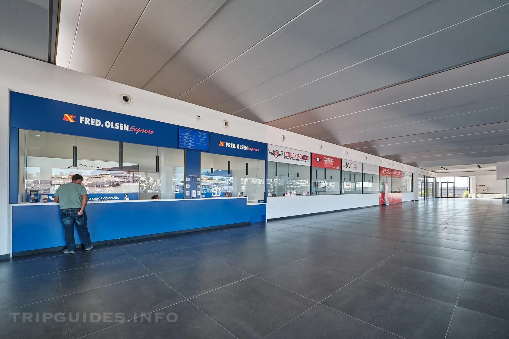 Порт Плайя-Бланка (Puerto de Playa Blanca) - Лансароте (Lanzarote)