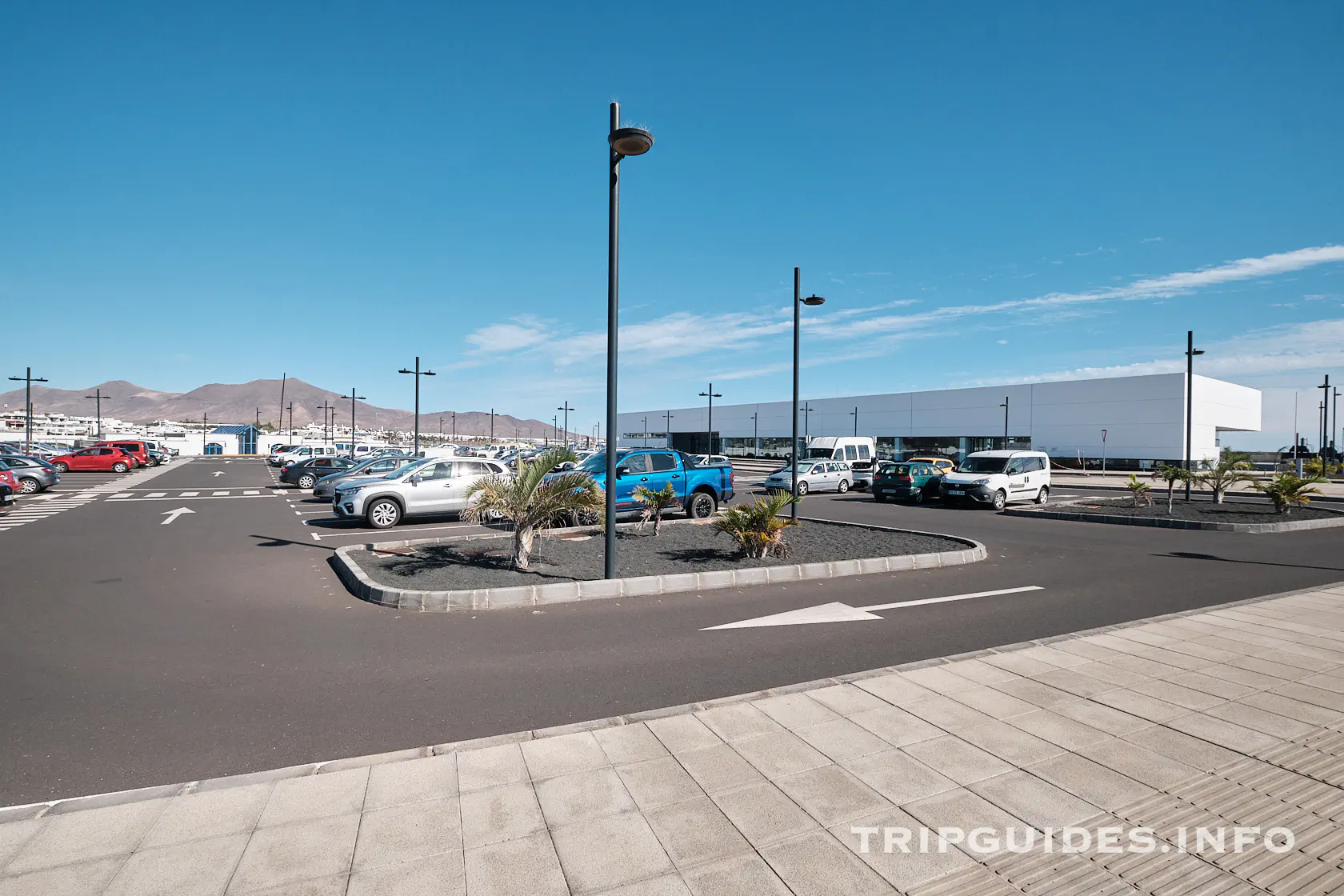 Порт Плайя-Бланка (Puerto de Playa Blanca) - Лансароте (Lanzarote)