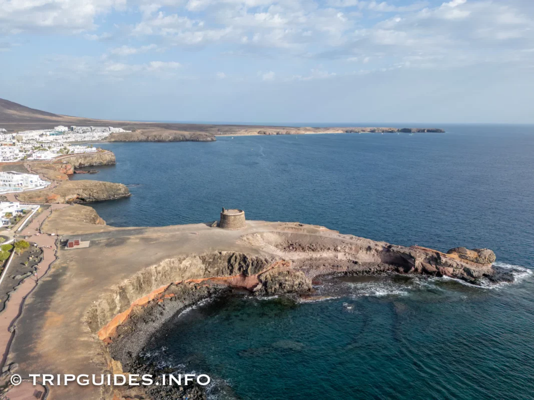 Башня Сан-Марсиаль-де-Рубикон-де-Фемес (Torre del Águila) - Лансароте