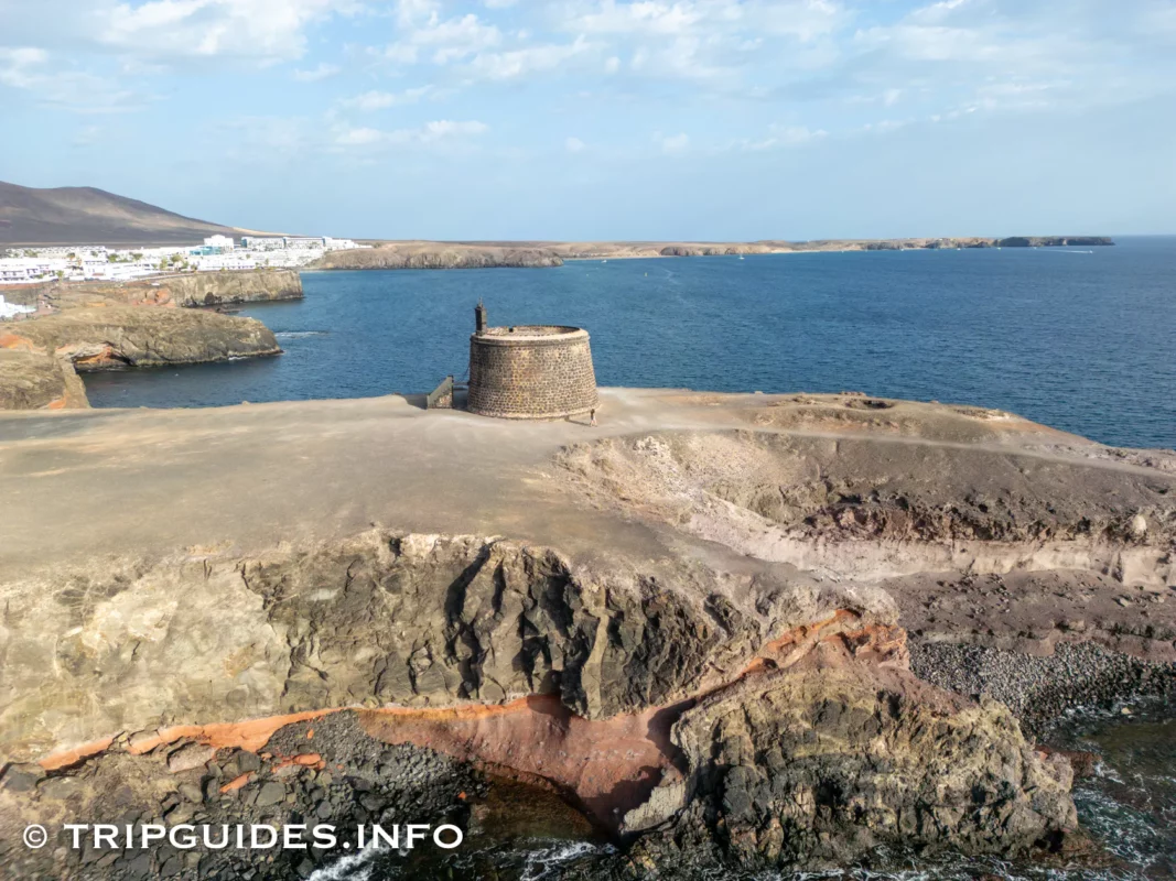 Башня Сан-Марсиаль-де-Рубикон-де-Фемес (Torre del Águila) - Лансароте