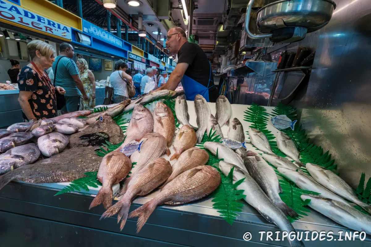 Центральный рынок Атарасанас (Mercado Central de Atarazanas) - в Малаге