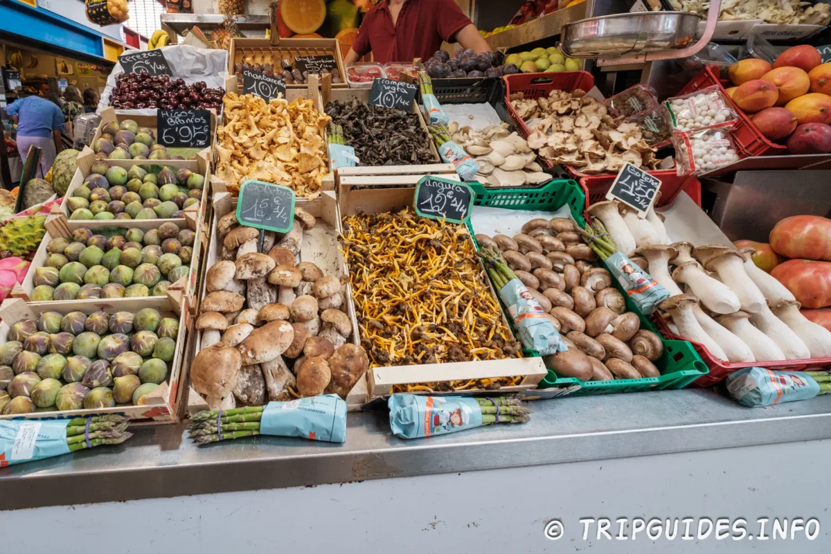 Центральный рынок Атарасанас (Mercado Central de Atarazanas) - в Малаге