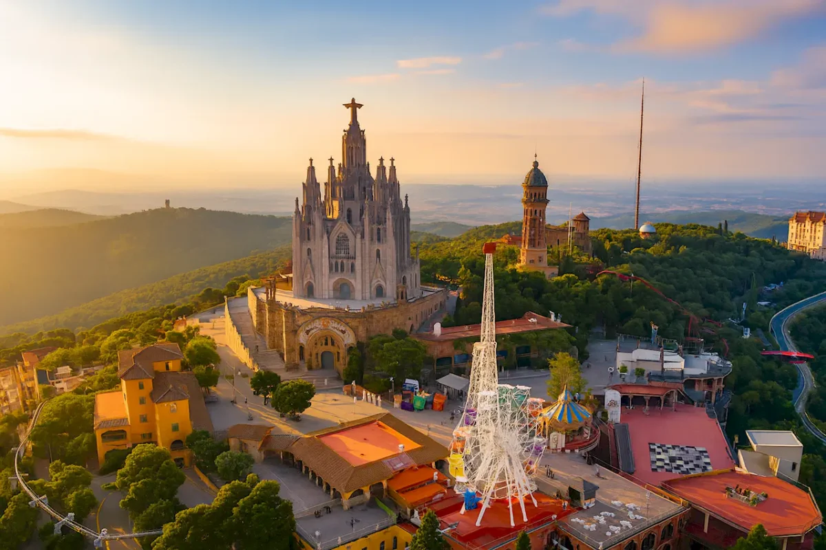 Парк развлечений Тибидабо в Барселоне (Tibidabo)