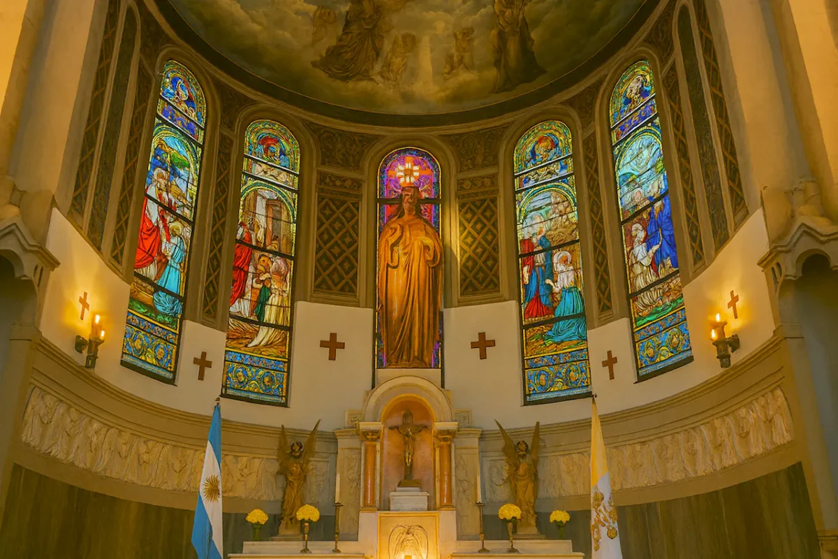 Храм Святого Сердца (Temple del Sagrat Cor) в Барселоне