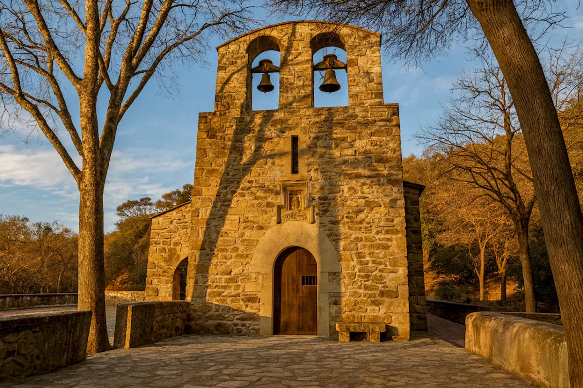 Часовня Сан-Медир - Природный парк Серра-де-Кольсерола (Parque Natural de Collserola - Barcelona) в Барселоне